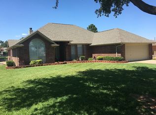 506 Tahiti Dr, Granbury, TX 76048