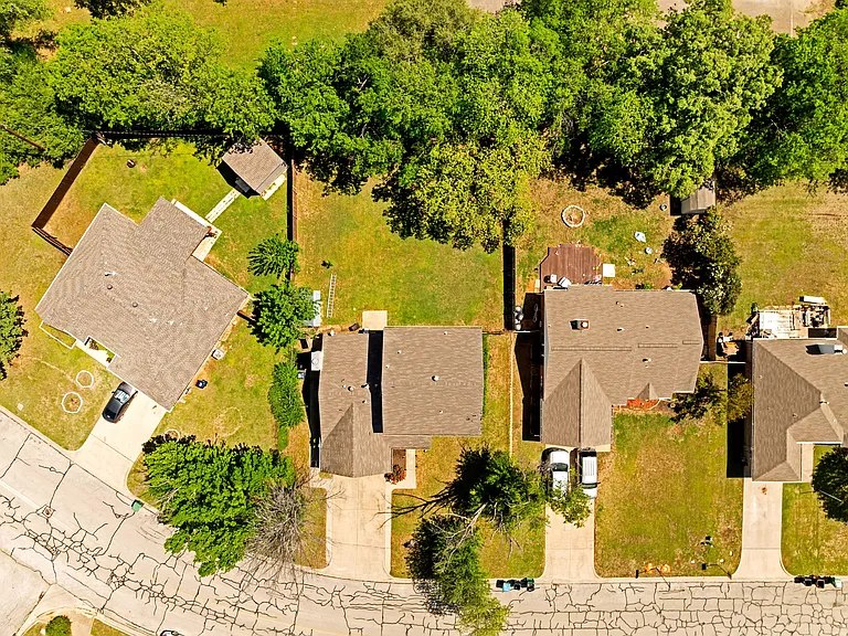 308 Mack Dr — Photo 32