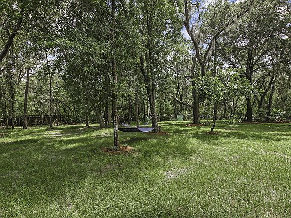 3rd image of 3736 Berenstain Dr