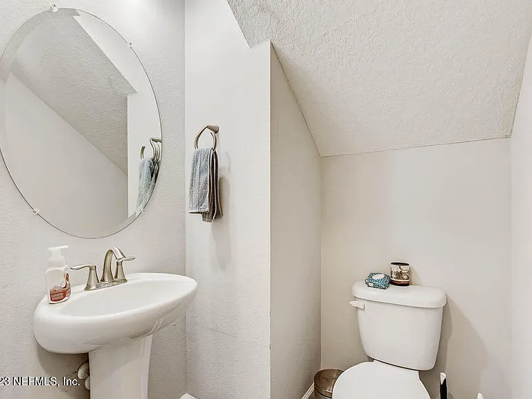 11475 Surfline Ct — Photo 24