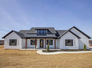 1180 Wolf Creek Dr, Blanchard, OK 73010