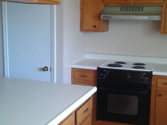 4th image of 8616 Mettler Dr