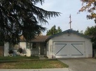 570 Oakmont Ave, Porterville, CA 93257