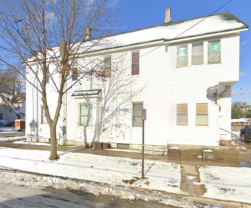 1st image of 741 3rd St NW #1