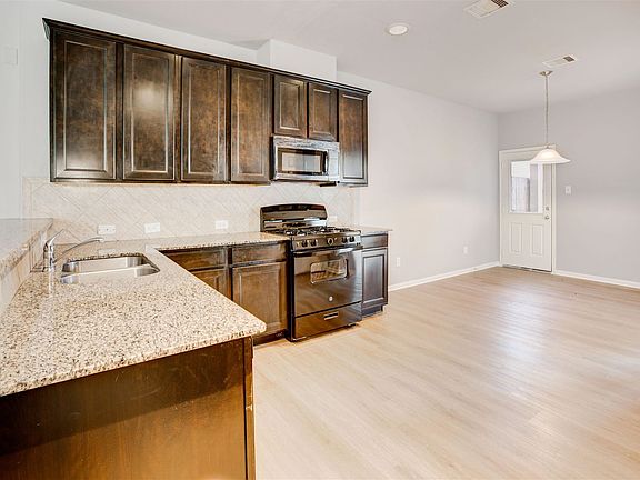 5th image of 2614 Wilson Creek Ln
