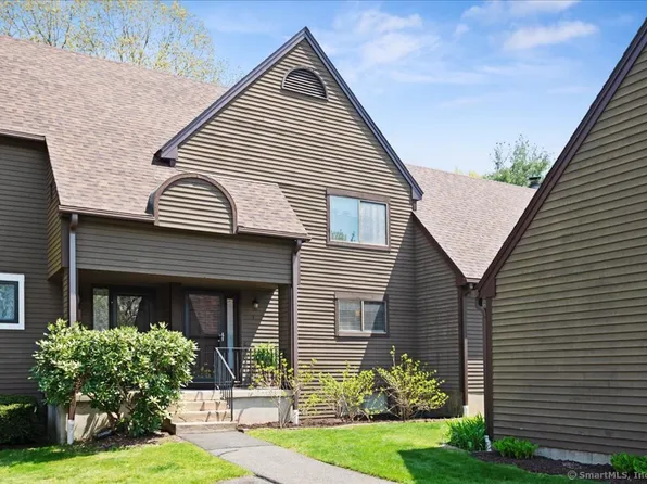 3 Tanager Circle #3, Simsbury, CT 06081