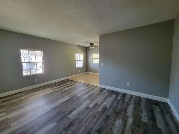 600 N Grove St, Eustis, FL