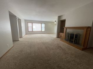 216 N 32nd Ave, Omaha, NE 68131