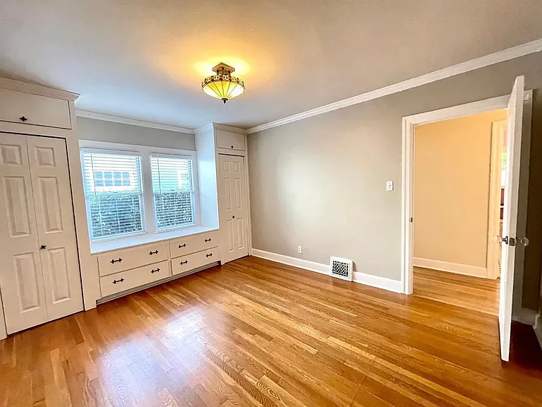1127 Clark Way — Photo 32