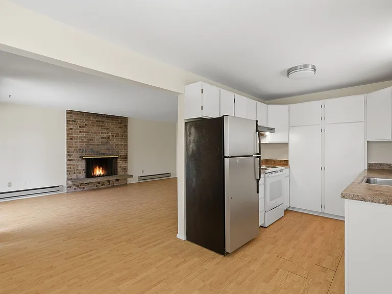 1408 Queen Anne Ave N — Photo 19
