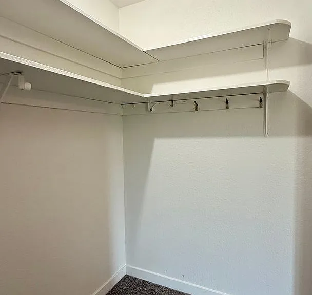 5330 Miranda Rd — Photo 32