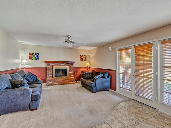 3rd image of 3340 E Glade Cir