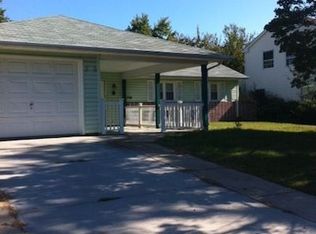 35 Buttercup Ln, Willingboro, NJ 08046