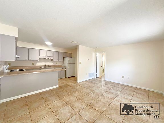 3rd image of 817 W Carole St #10