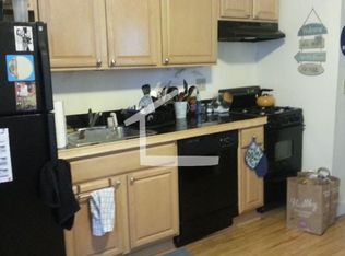 145 Endicott St APT 3, Boston, MA 02113