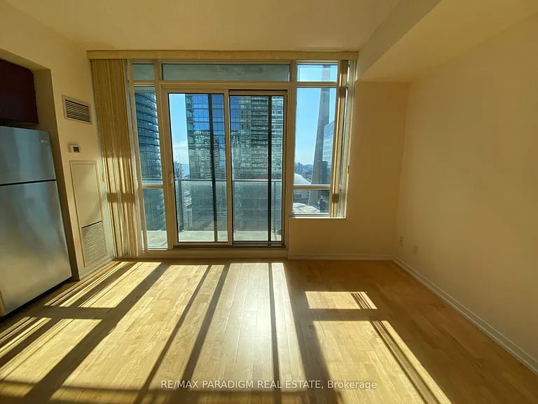 65 Bremner Blvd #3204 — Photo 4