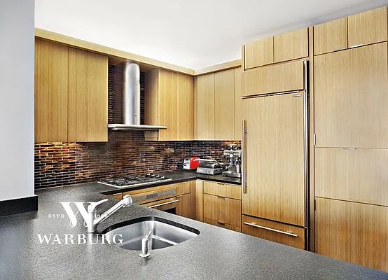 Rented by Warburg | media 40