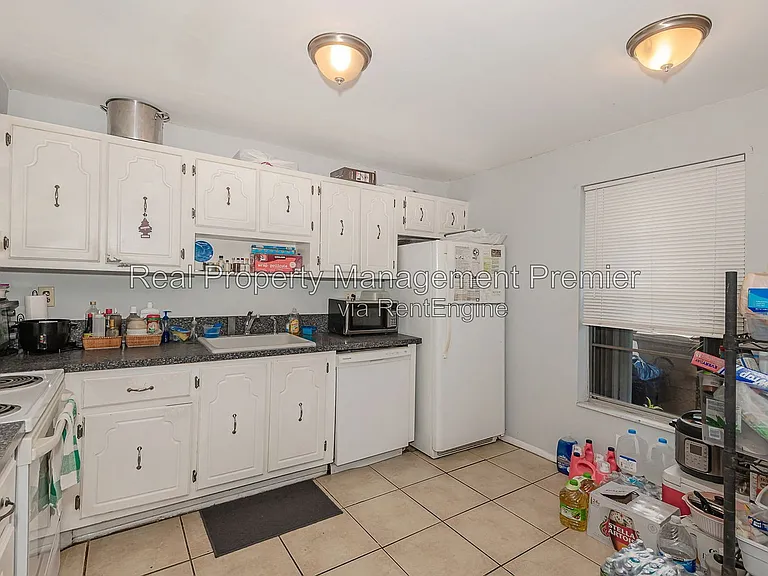 6768 SW 39th Ct — Photo 9
