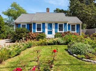 16 Ferncliff Rd, Dennis Port, MA 02639