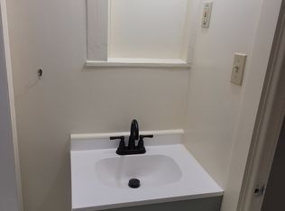 318 Ashland Ave APT 5, Buffalo, NY 14222