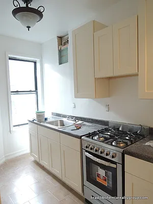 Rented by Bohemia Realty Group | media 20