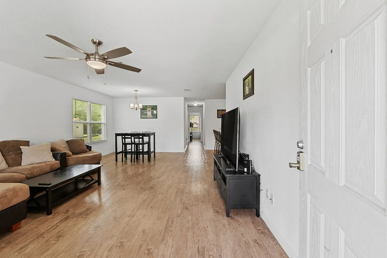 2 bed, 2.0 bath, $3,273 — Photo 3