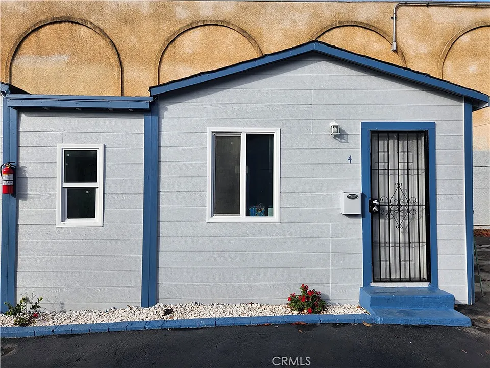 3713 W Imperial Hwy #4