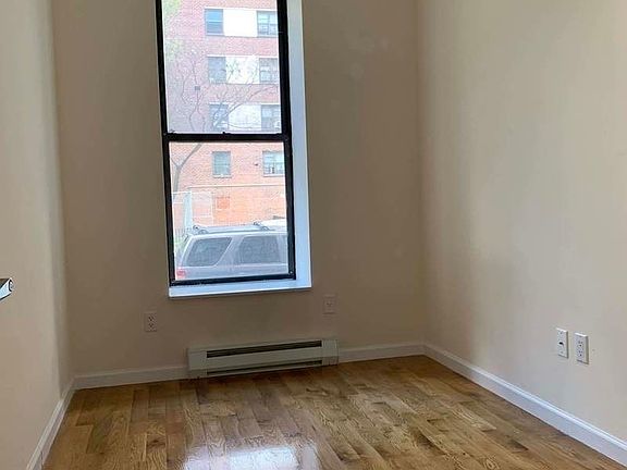 4th image of 8 Manhattan Ave #11