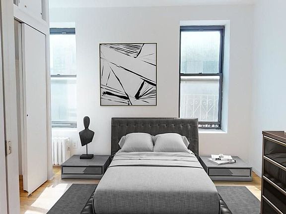 3rd image of 307 E 77th St #5