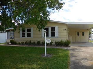 1418 E Schwartz Blvd, Lady Lake, FL 32159