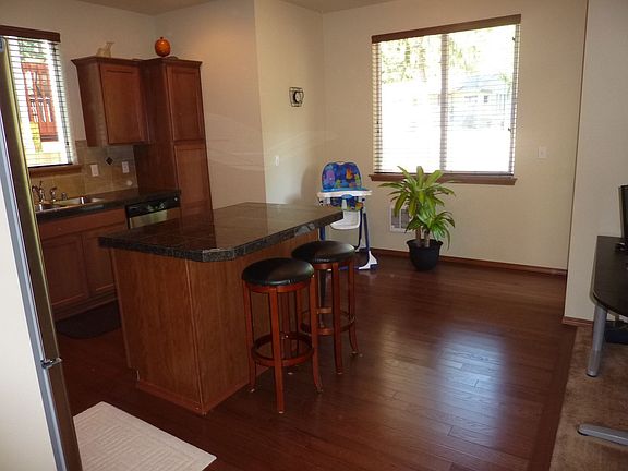 Kitchen Island with nook