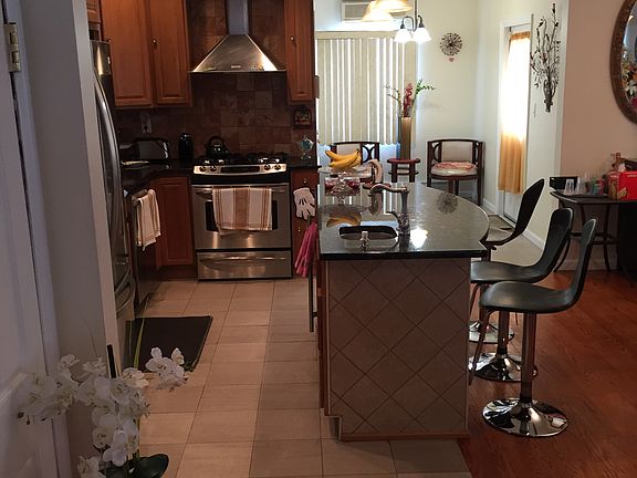 4th image of 8531 104th St
