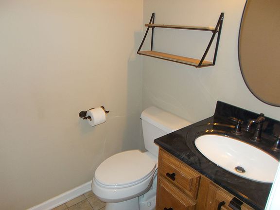 3rd image of 961 Breckenridge Dr
