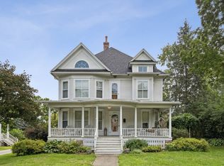 10216 Main St, Hebron, IL 60034