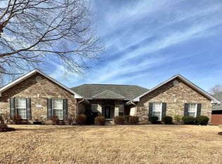 102 McCready Dr, Harvest, AL 35749