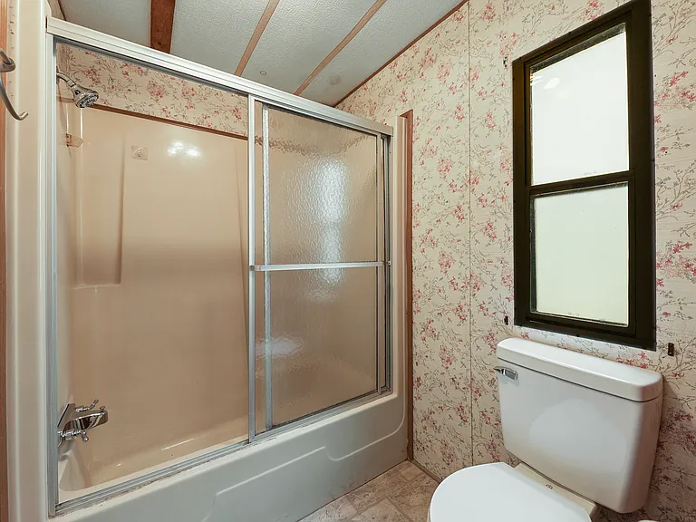 Main bathroom
