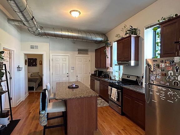 3rd image of 2559 W North Ave #2F