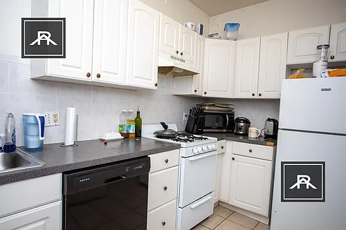 315 Saint Paul St #3 Photo 1