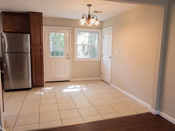 3rd image of 9748 Stadia Dr