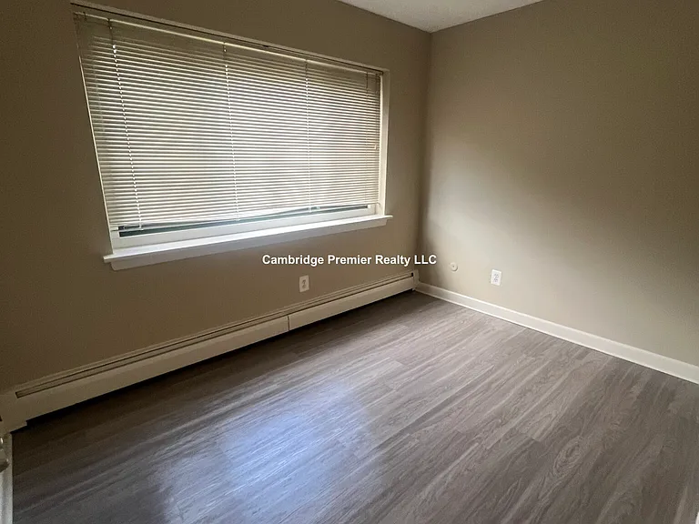 379 Harvard St #26 — Photo 6