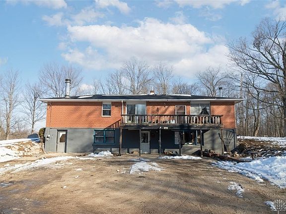 3rd image of 1229 Eaton Fort Nesbit Rd