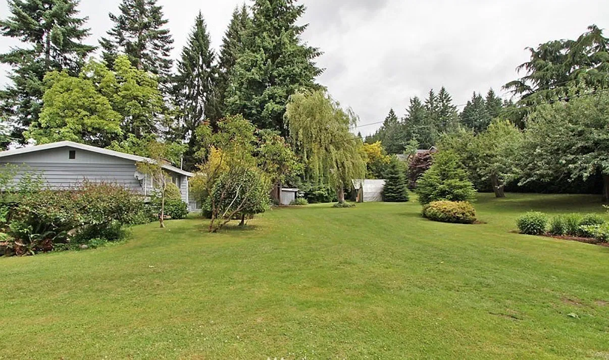 4 bed, 2.5 bath, 2636 sqft, $3,400 — Photo 3