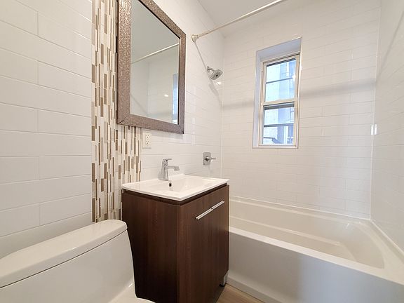 3rd image of 943 Pavonia Ave #31E