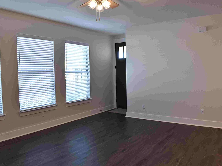 Windermere Parke Garden Villas — Photo 33