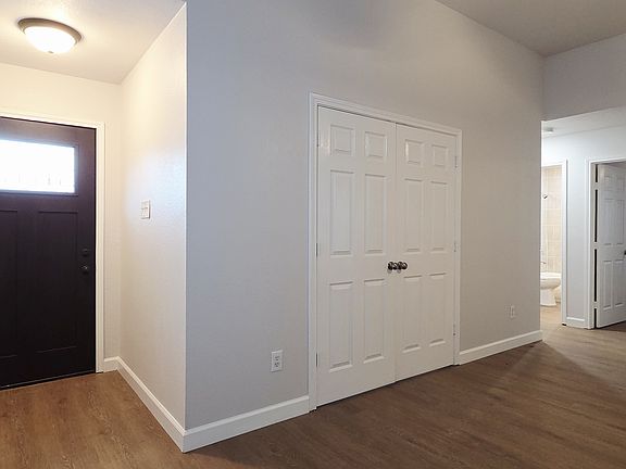 2nd image of 1321 Swiss Ct