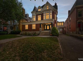 4362 W Pine Blvd, Saint Louis, MO 63108