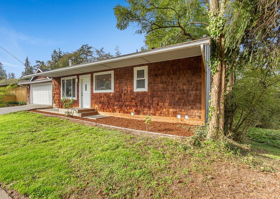 1st image of 4702 Dogwood Dr