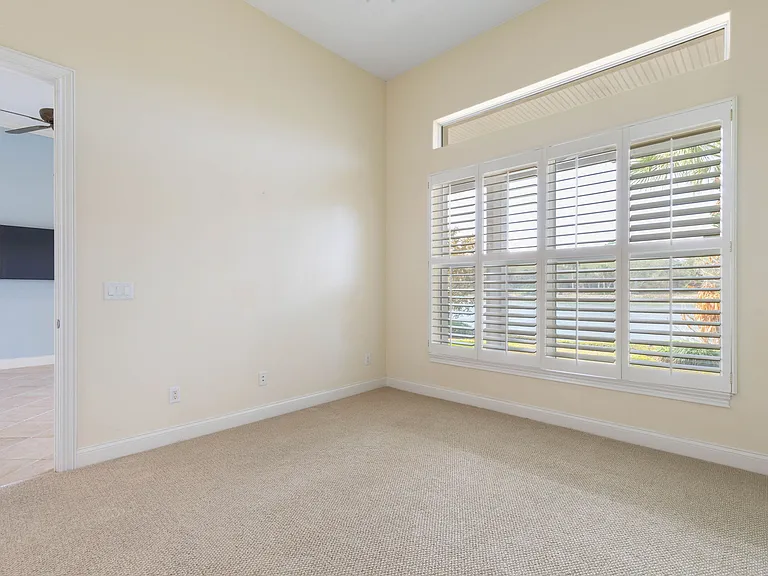 262 Yacht Harbor Dr — Photo 59