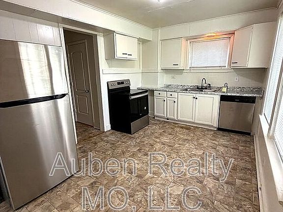 2nd image of 3409 Benton Blvd #A