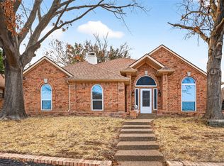 1316 Royal Palm Ln, Carrollton, TX 75007